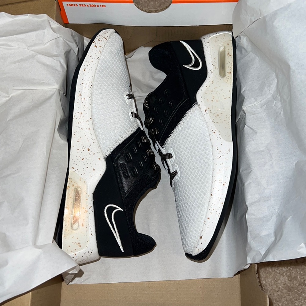 Brand new Nike airmax Bella tr 4 prm